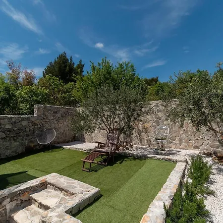 Villa Scenic Sea View,three Bedroom With Pool *