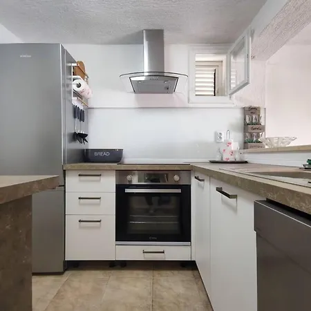 Scenic Sea View,three Bedroom With Pool