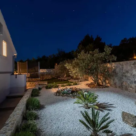 Feriehus Scenic Sea View,three Bedroom With Pool *